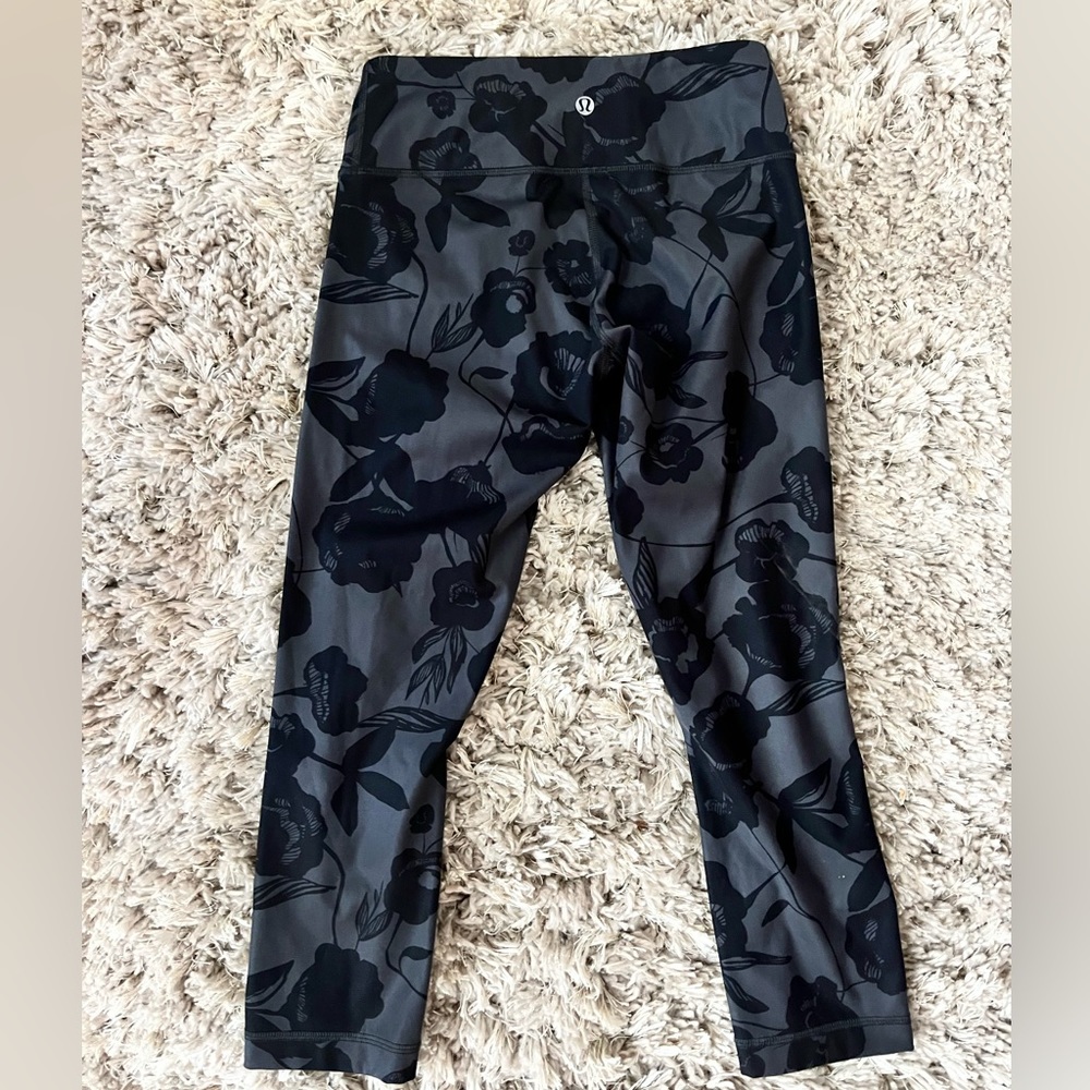 Lululemon Wunder Under Black Floral Leggings